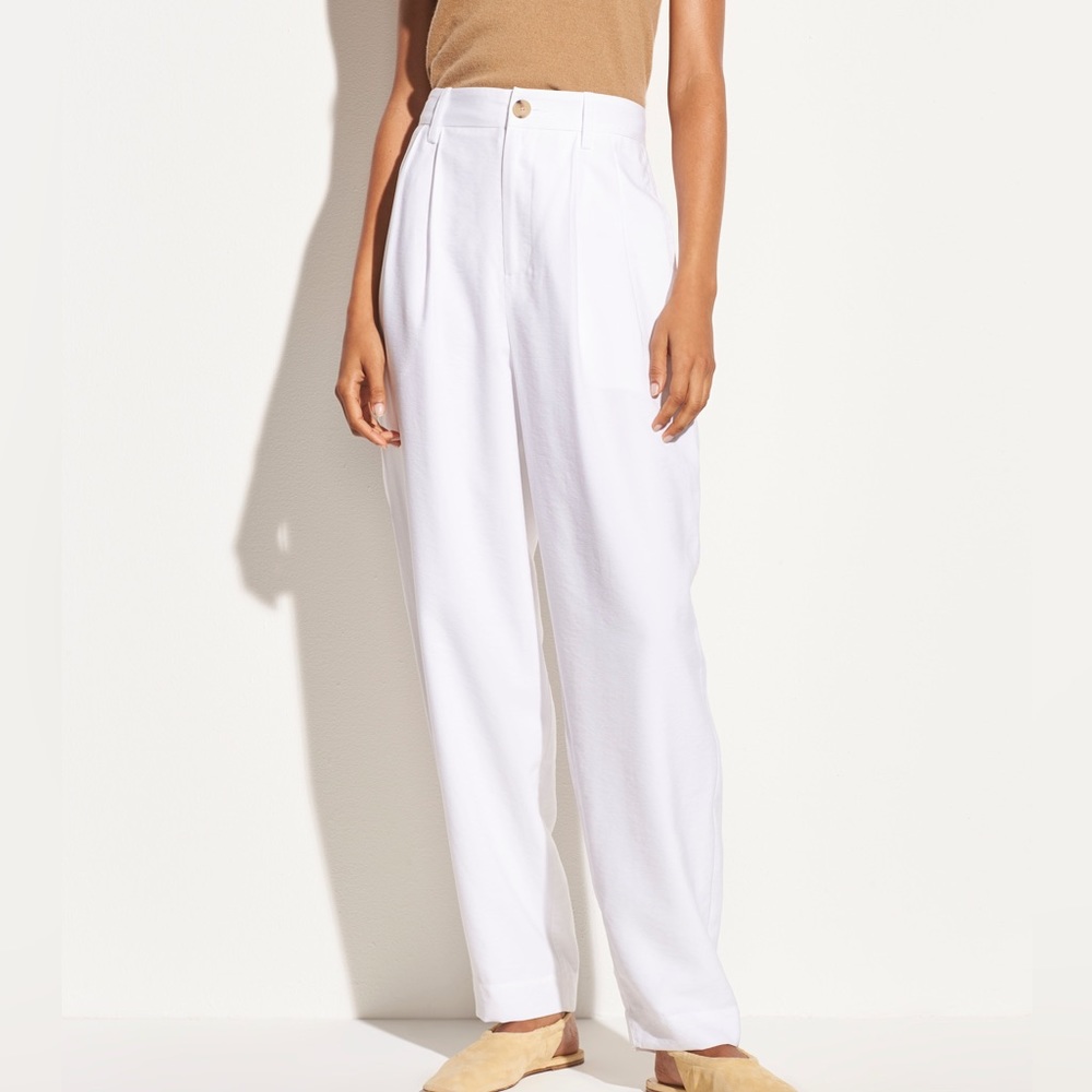 Vince white pleated front fully lined tapered trouser, size 4